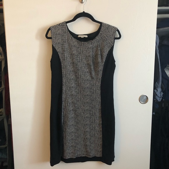 Ann Taylor LOFT gorgeous soft dress - Picture 2 of 9